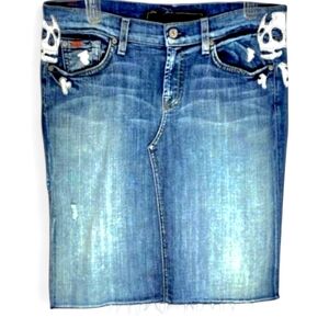 7 For All Mankind Denim Pencil Skirt Skull Motif Sz 10 Distressed Raw Hem